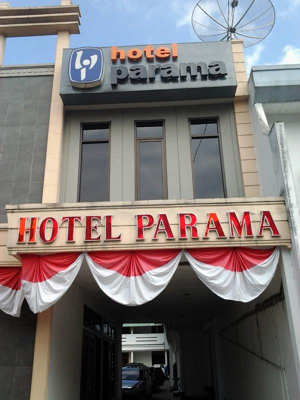 Parama Hotel & Restoran