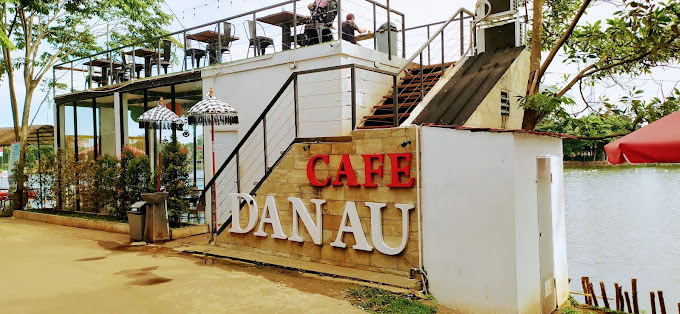 Cafe Danau Lebakwangi