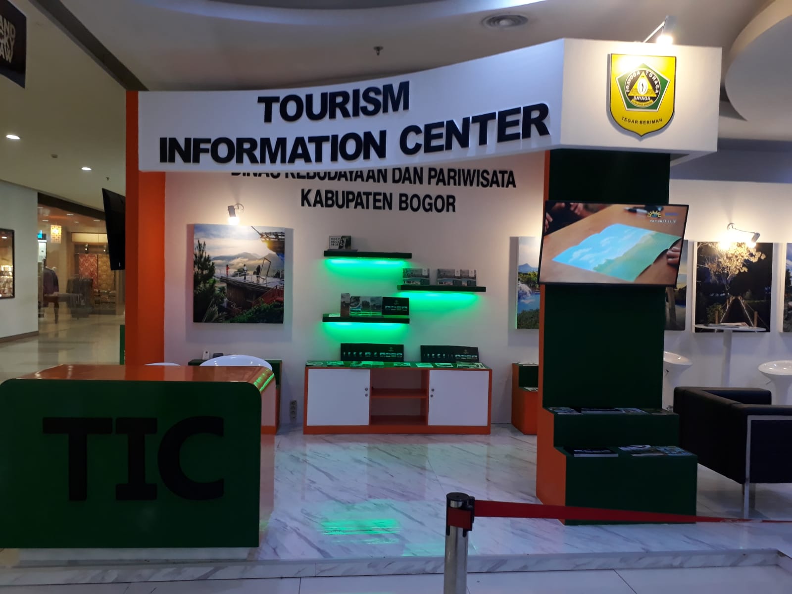 TOURIST INFORMATION CENTER (TIC)